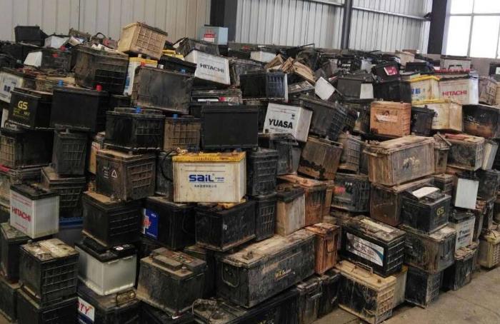 Lead-acid batteries scrap